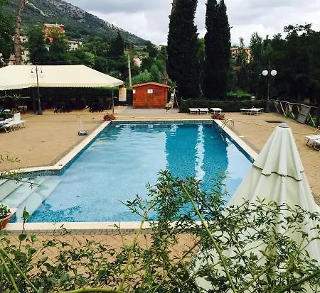 Agriturismo L'oca Bianca Farm stay *